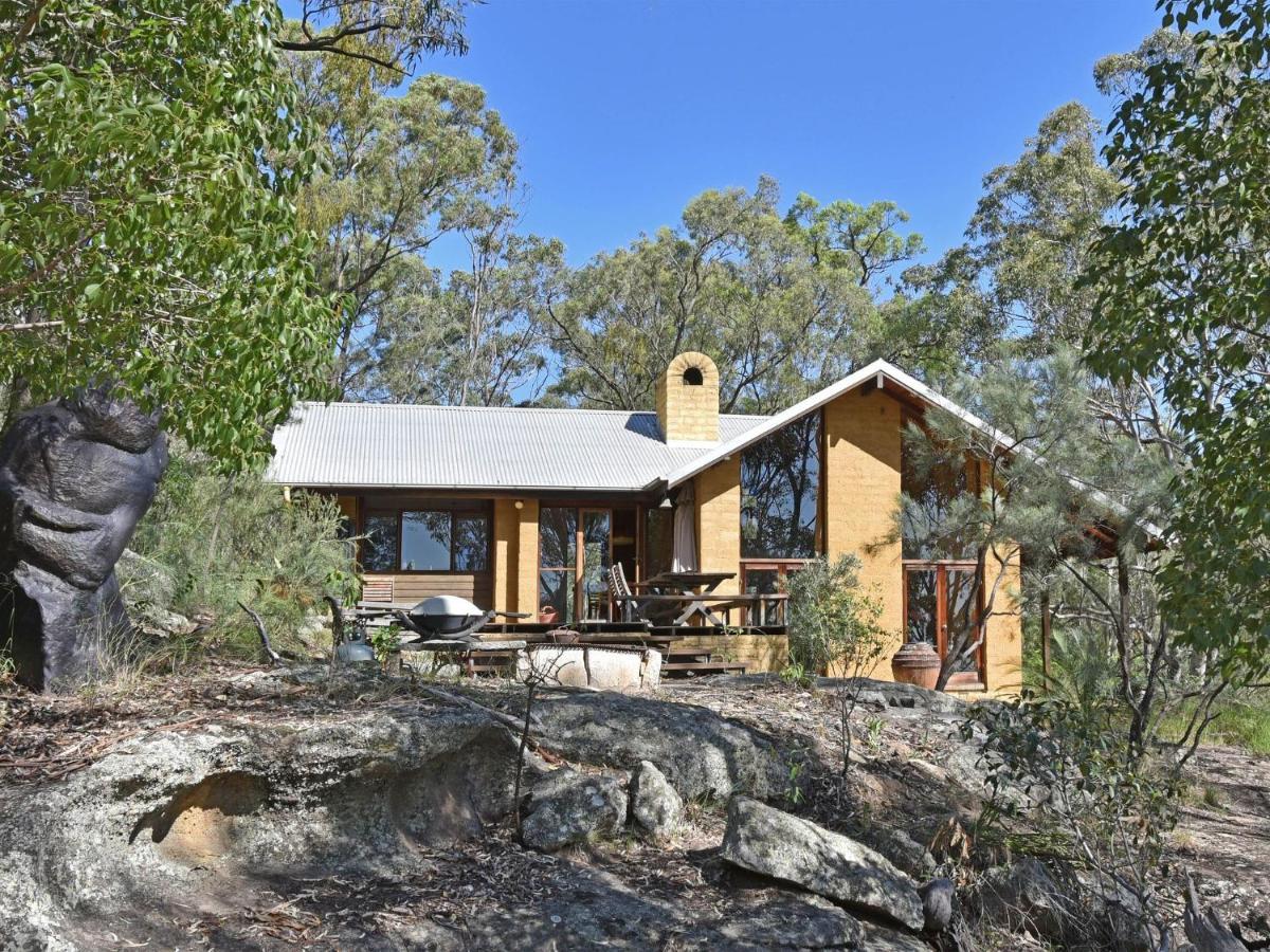 Corymbia Cottage Brokes Secluded Escape For Max 4 Exterior photo